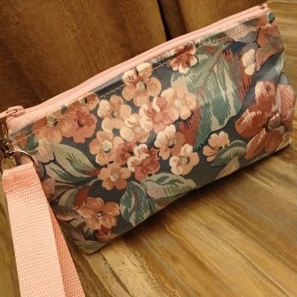 New Zippy Hanging Satin Wristlet Clutch Pouch Make-up Bags Floral Abstract print - Picture 4 of 14